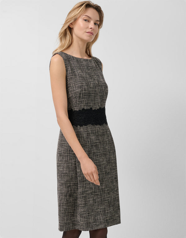 Straight Dress In Black And Ecru With Lace At The Waist