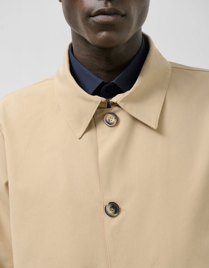 Outerwear | Beige technical cotton gabardine by Spanish designer Roberto Verino