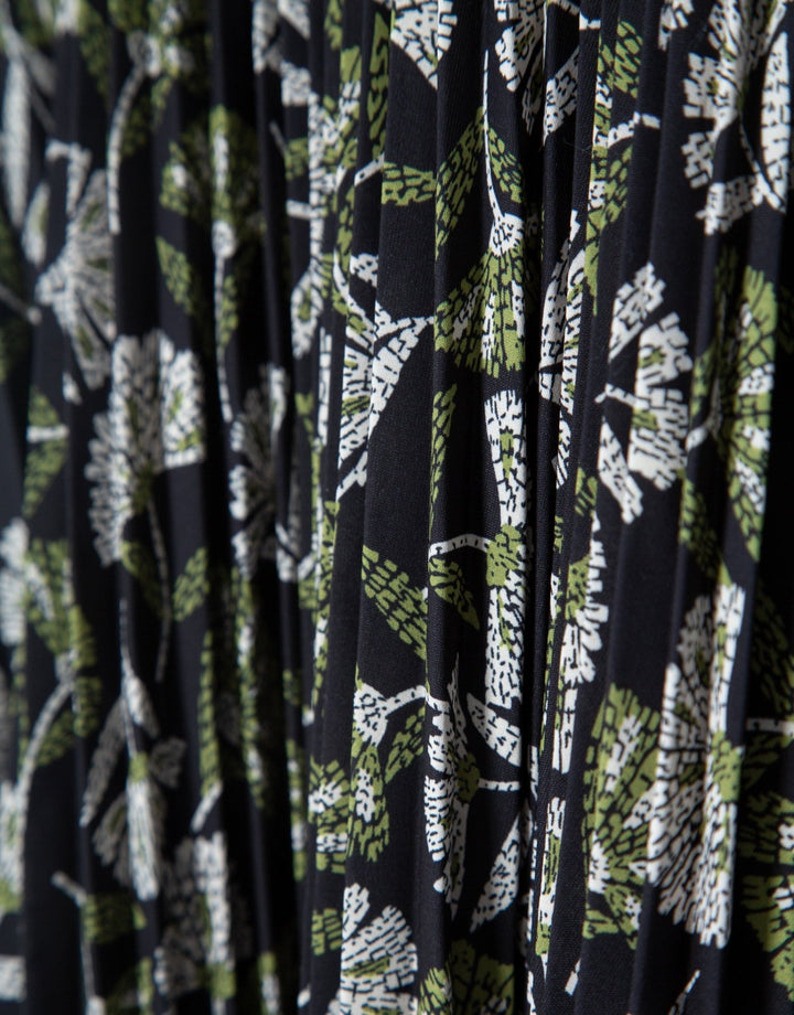 Dresses | Black midi pleated dress with green leaf print by Spanish designer Roberto Verino