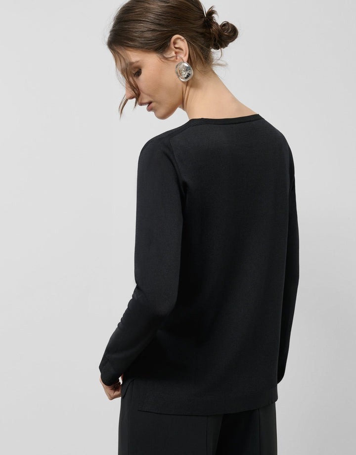 Knitwear | Black seamless long sleeve sweater by Spanish designer Roberto Verino