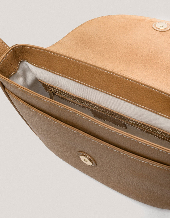 Handbags | Camel grained leather Cuca Maxi shoulder bag by Spanish designer Roberto Verino