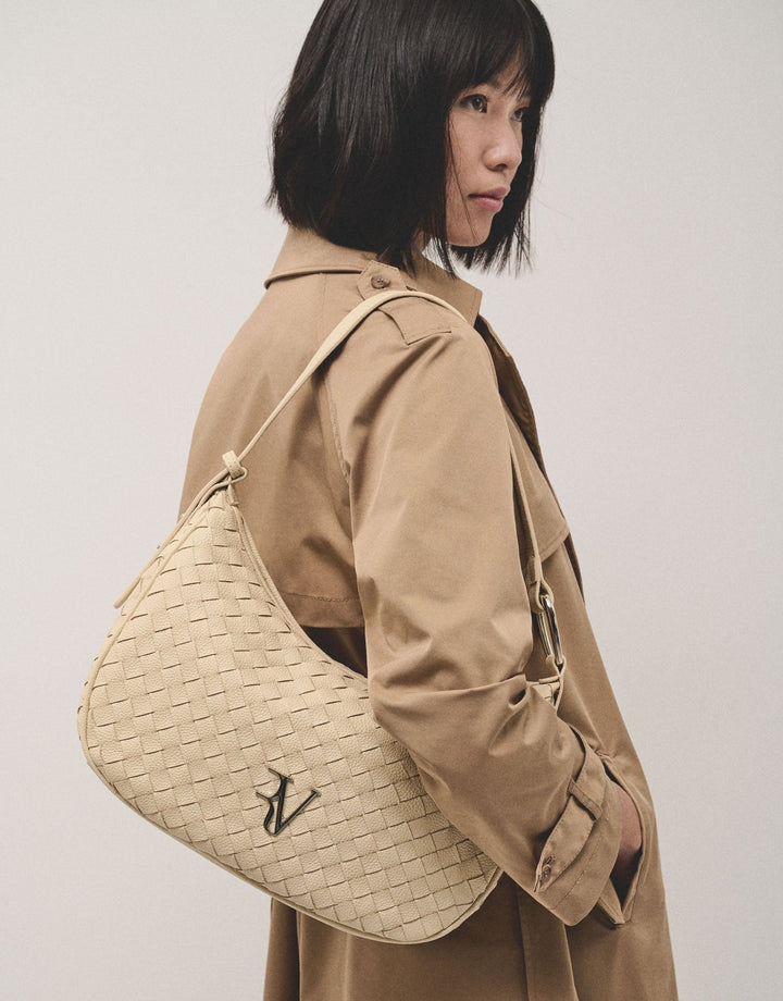 Handbags | Large beige braided leather Erea Moon Maxi shoulder bag by Spanish designer Roberto Verino