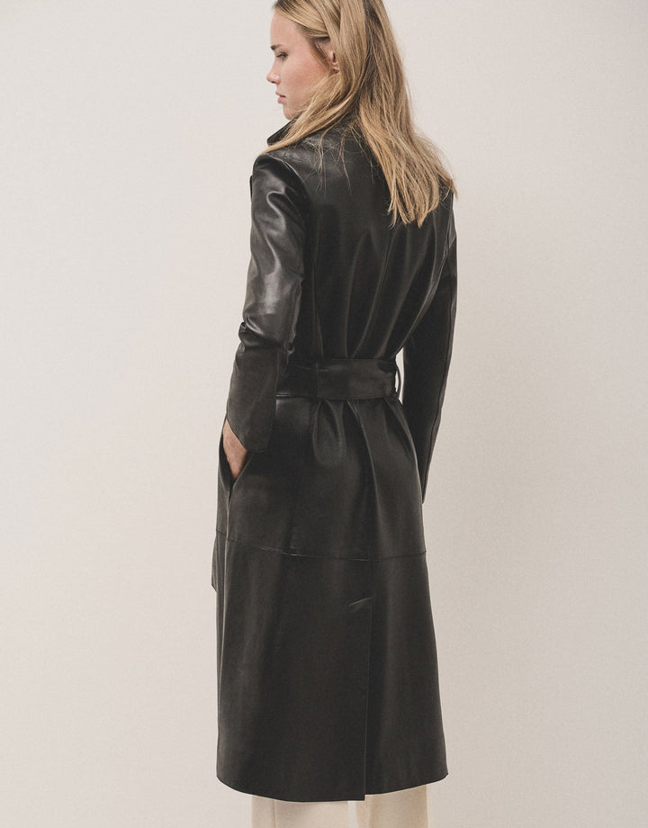 Outwear | Long black napa raincoat by Spanish designer Roberto Verino