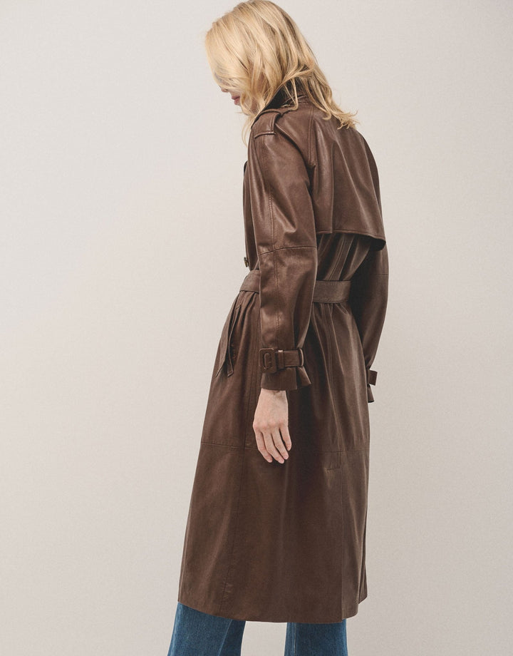 Outwear | Long brown napa raincoat by Spanish designer Roberto Verino