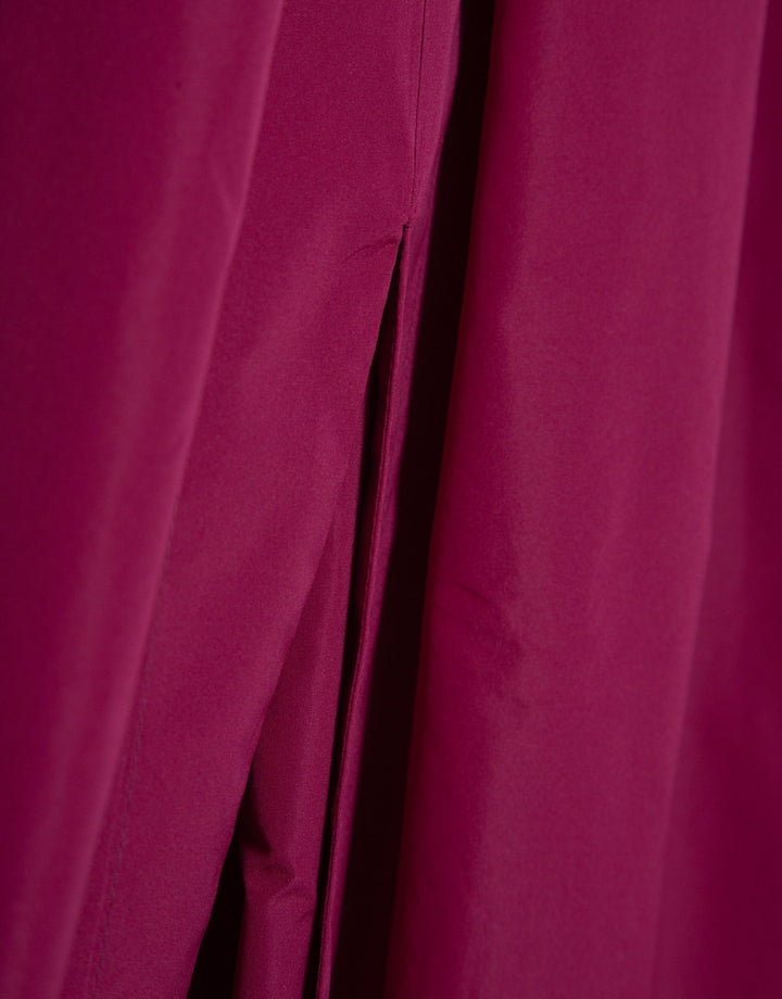 Skirts | Long raspberry taffeta skirt with front slit by Spanish designer Roberto Verino