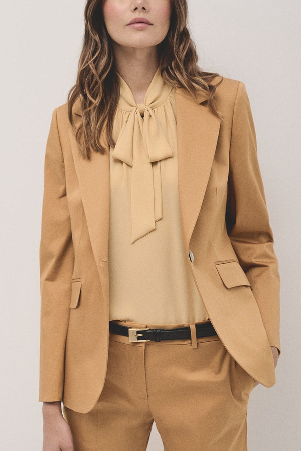 Knitwear | Mustard satin cotton suit jacket with one button by Spanish designer Roberto Verino