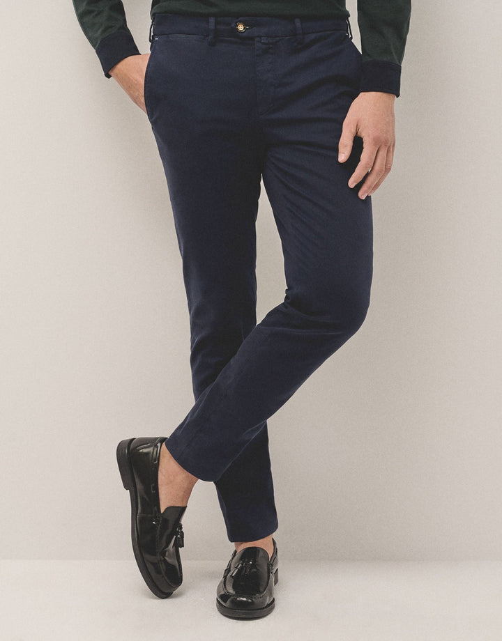 Pants | Navy blue dyed chino trousers by Spanish designer Roberto Verino