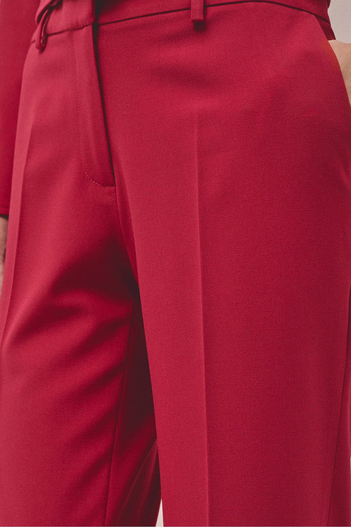 Pants | Red straight crepe pants by Spanish designer Roberto Verino