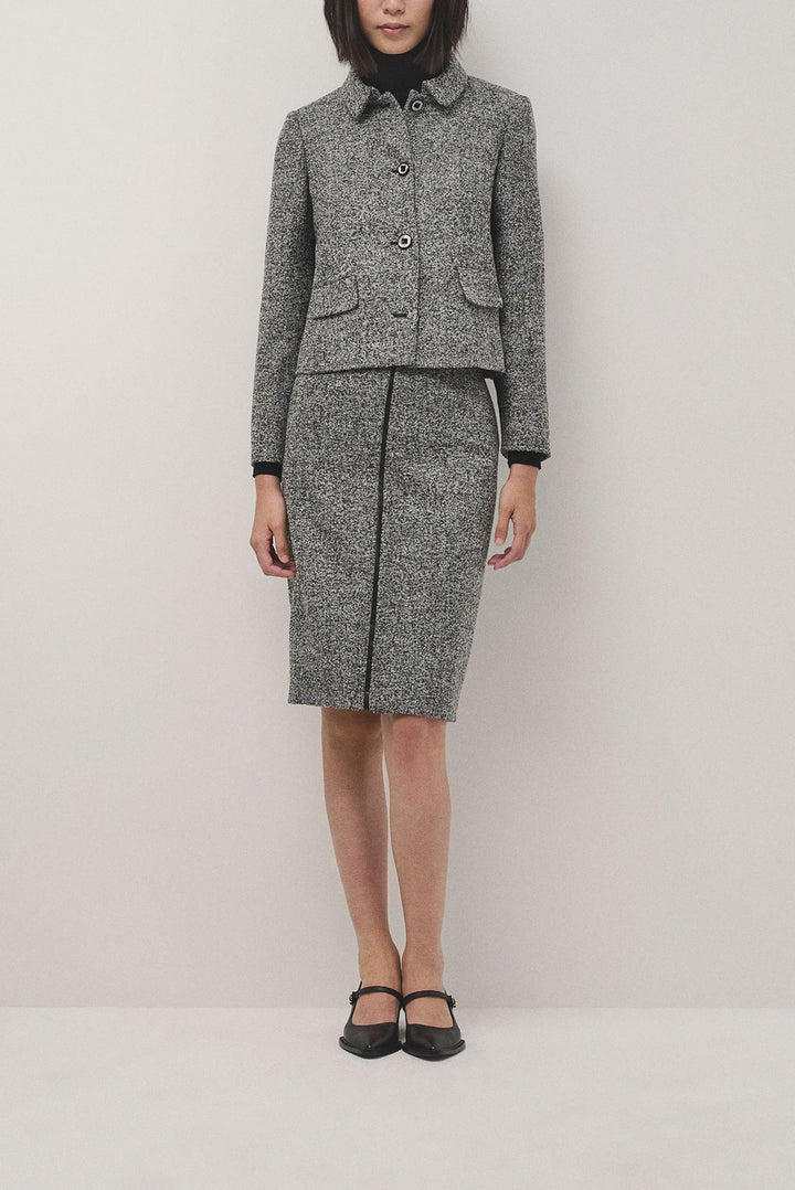 Knitwear | Short black and grey partridge eye jacket by Spanish designer Roberto Verino