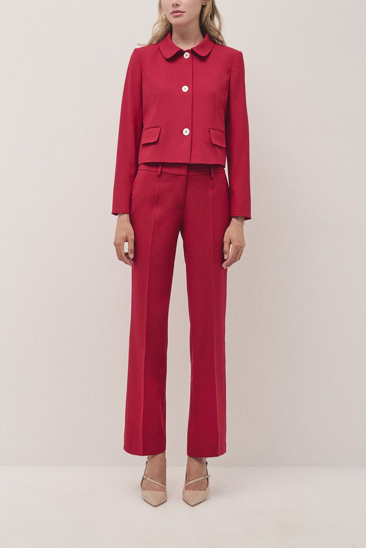 Knitwear | Short red crepe jacket with pockets on waist by Spanish designer Roberto Verino