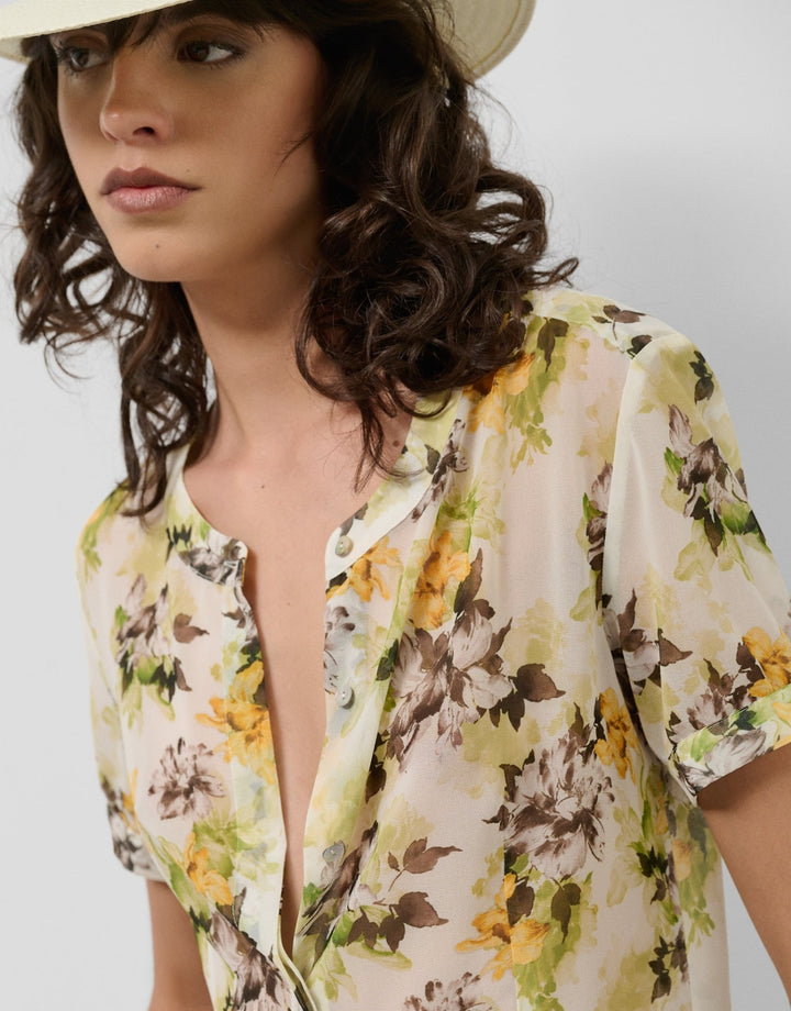 Shirts & Blouses | Short sleeve blouse in floral print crepe georgette by Spanish designer Roberto Verino