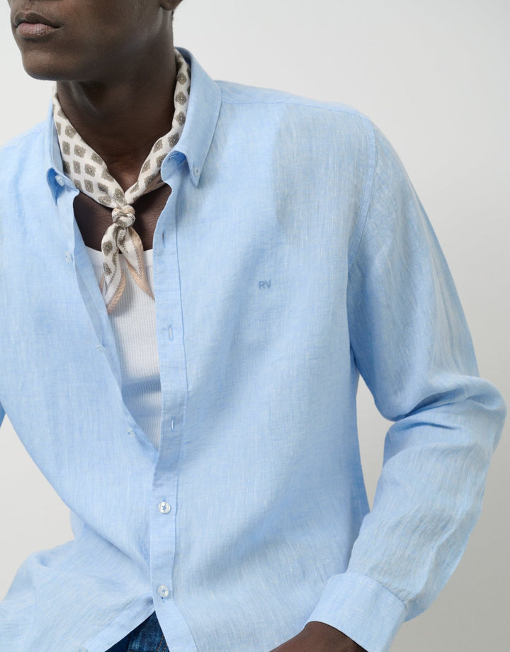 Shirts | Slim light blue linen sport shirt by Spanish designer Roberto Verino