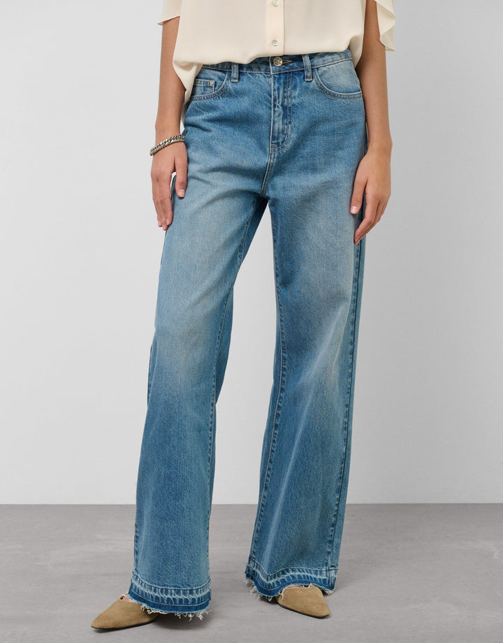 General | Women's trousers 1110582000347 by Spanish designer Roberto Verino